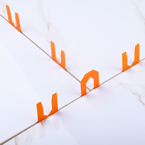 Pasagos formos pleištiniai plytelių tarpikliai 1,5mm PLiTKOM (50vnt) - Image 3